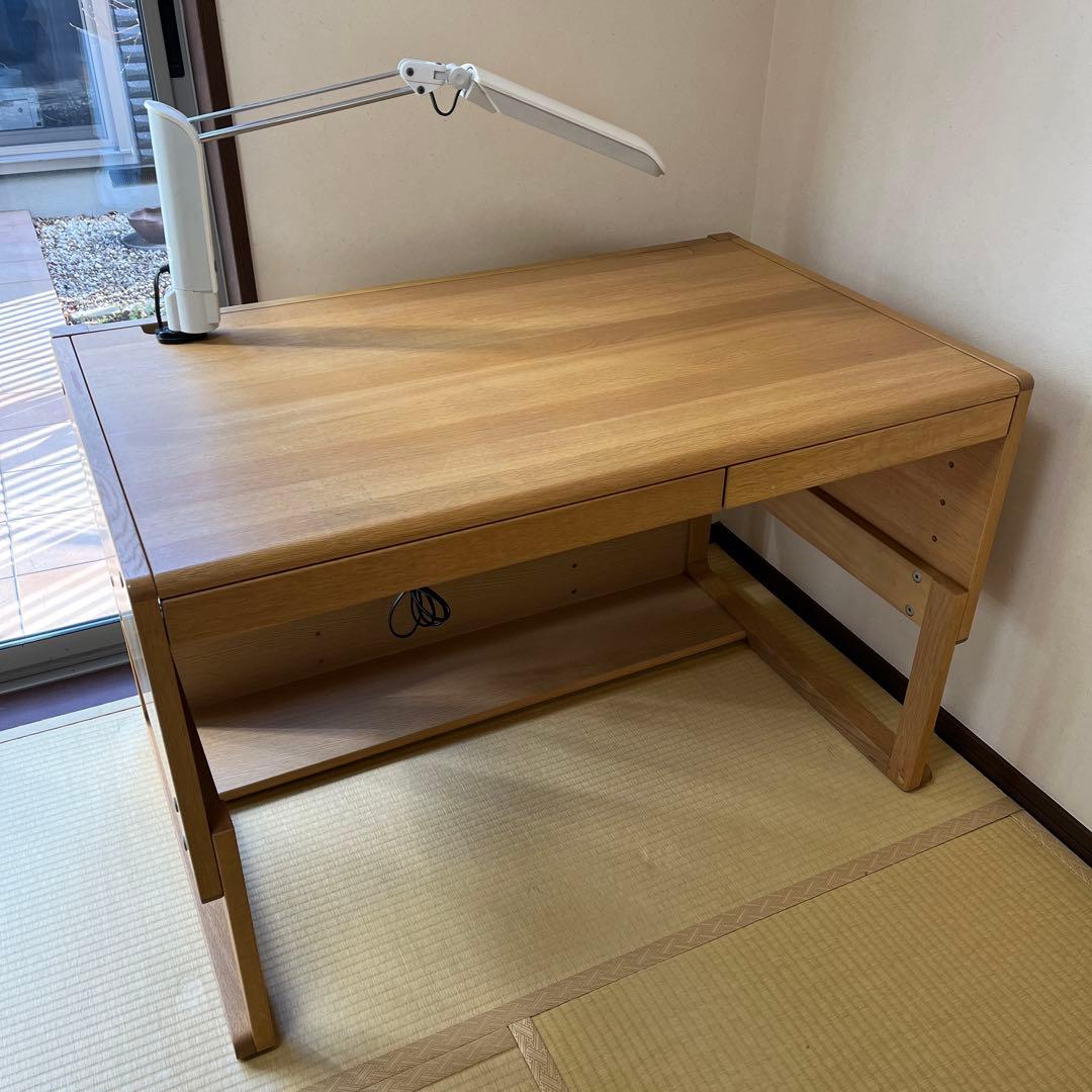 カリモク✖️ベネッセ　①学習机のみ (②ワゴンとのセット販売です)