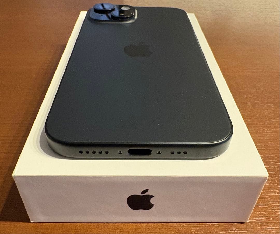 超美品 iPhone 15 128GB ブラック