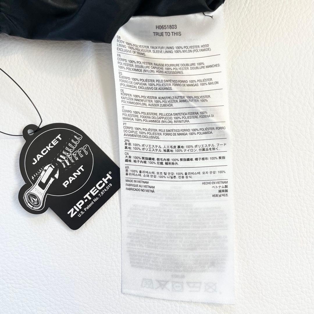 4440【新品タグ付き】ボルコム スノボウェア ジャケット 花柄 レディース 黒