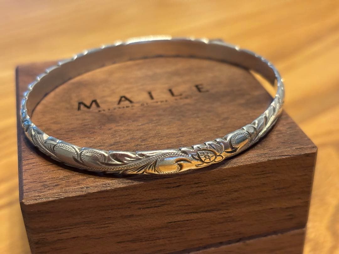 ワイレア　ハワイアンジュエリー　クローズドバングル