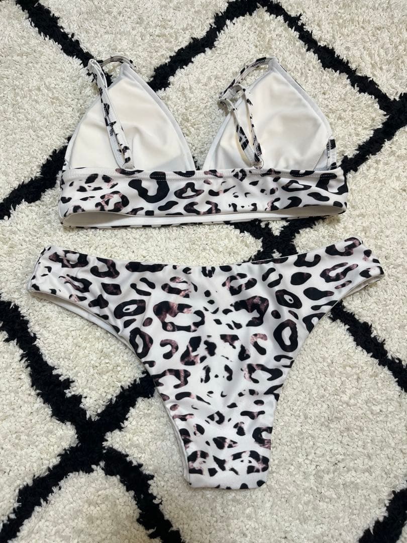 最終値下げ casia 水着M