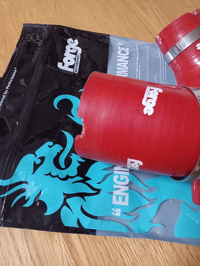 (値下げ)Forge 赤 シリコン インテークホース　アバルト595 IHI用