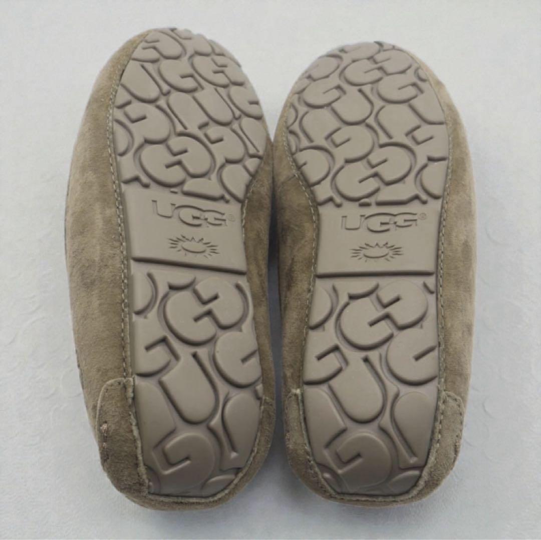 新品同様　UGG モカシン　アンスレー　Ansley カーキ