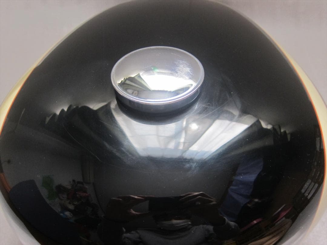 ハーレースポーツスターXL1200C純正タンク