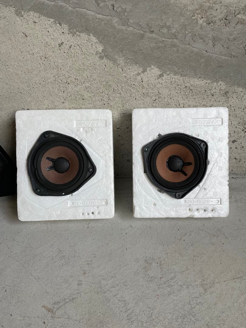 Bose スピーカー カバー付き