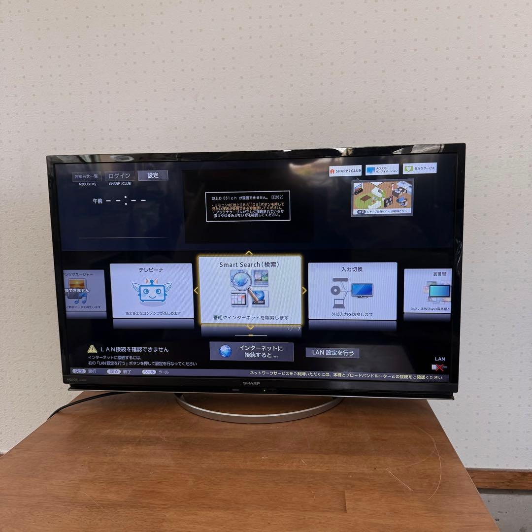 ● 美品 SHARP シャープ 32V型 液晶テレビ LC-32W5