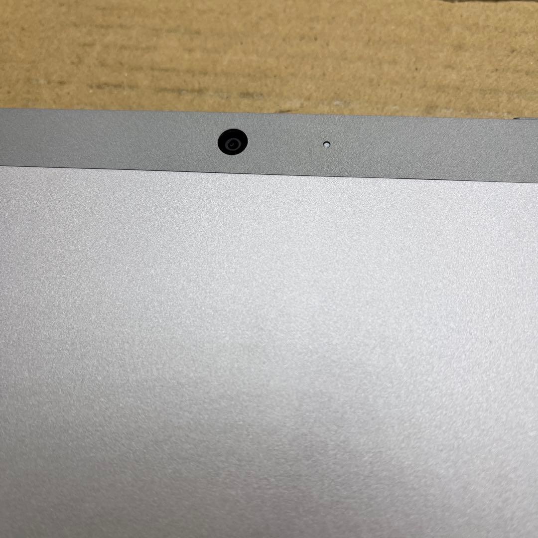 Microsoft Surface GO2 Core M3 10.5インチ