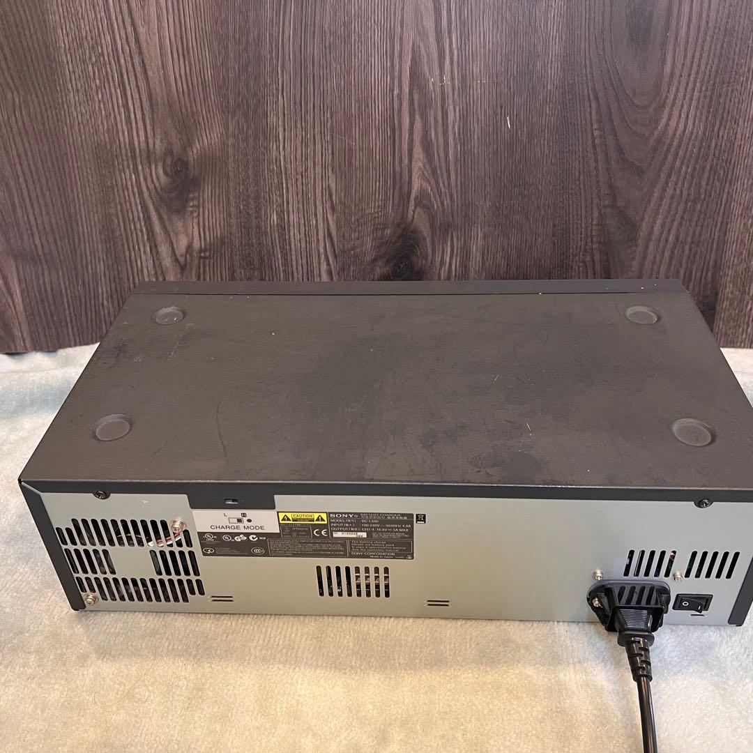 中古品　Sony BC-L500 4本ハイスピード充電器