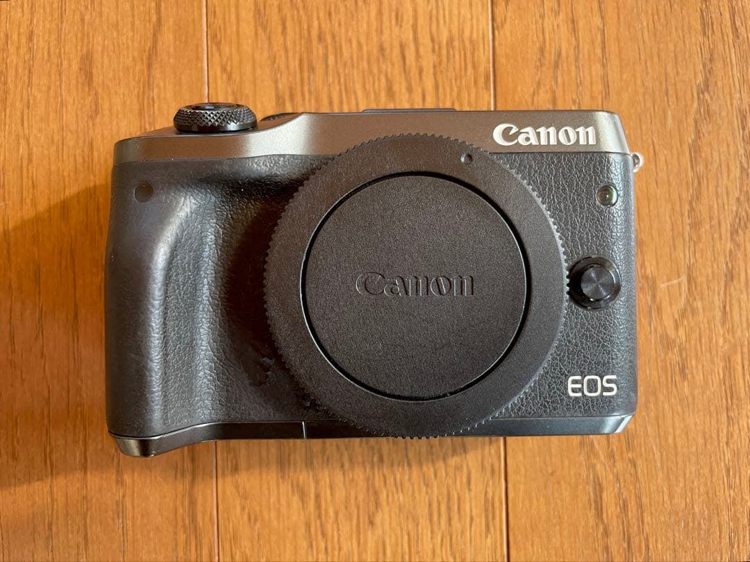 【本体ジャンク品】 Canon EOS M6 ミラーレス一眼 レンズ3本付き