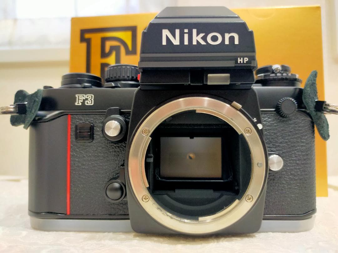 【中古 極美品】Nikon F3 HP　シリアル1999番台