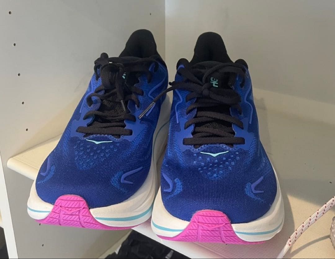 かなみら ［HOKA]ランニング靴クリフトン 10ブルー24.0cm