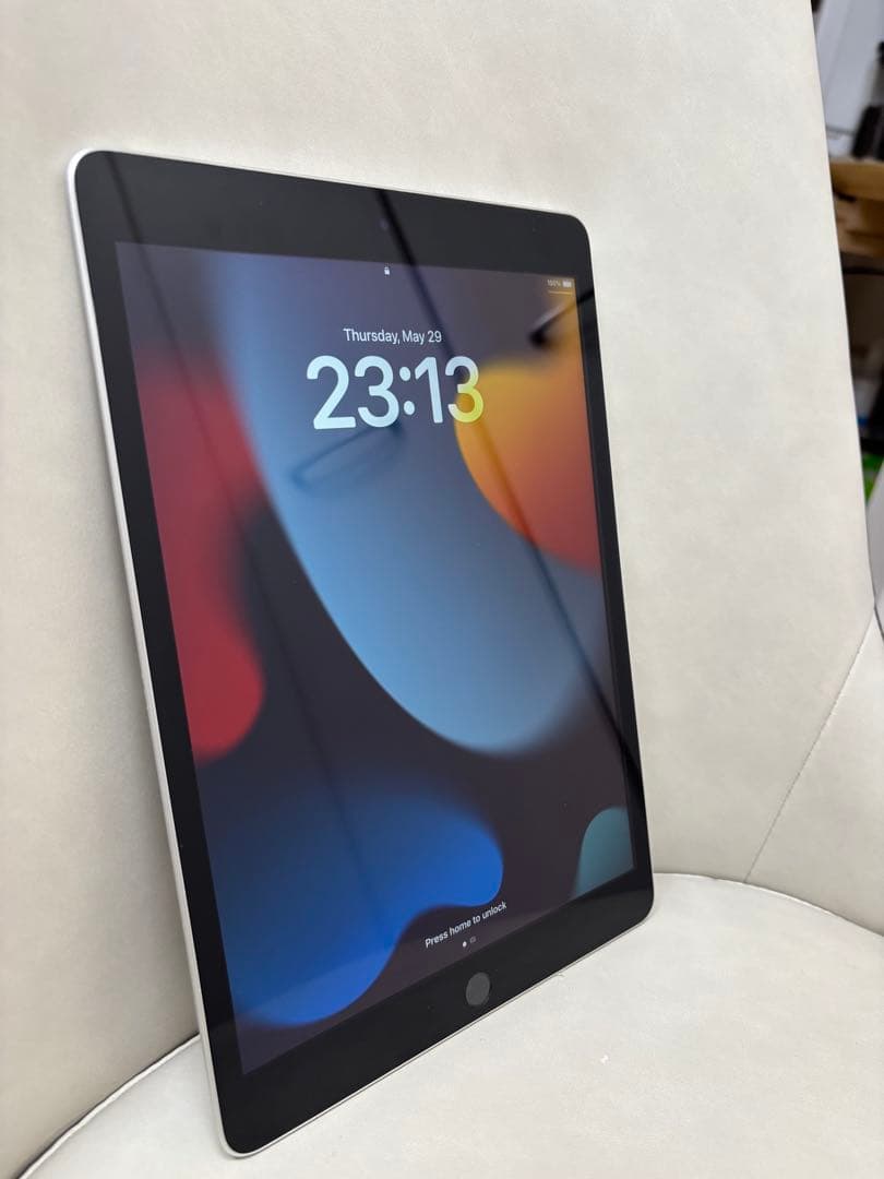 Apple iPad 第9世代 10.2インチ Wi-Fiシルバー