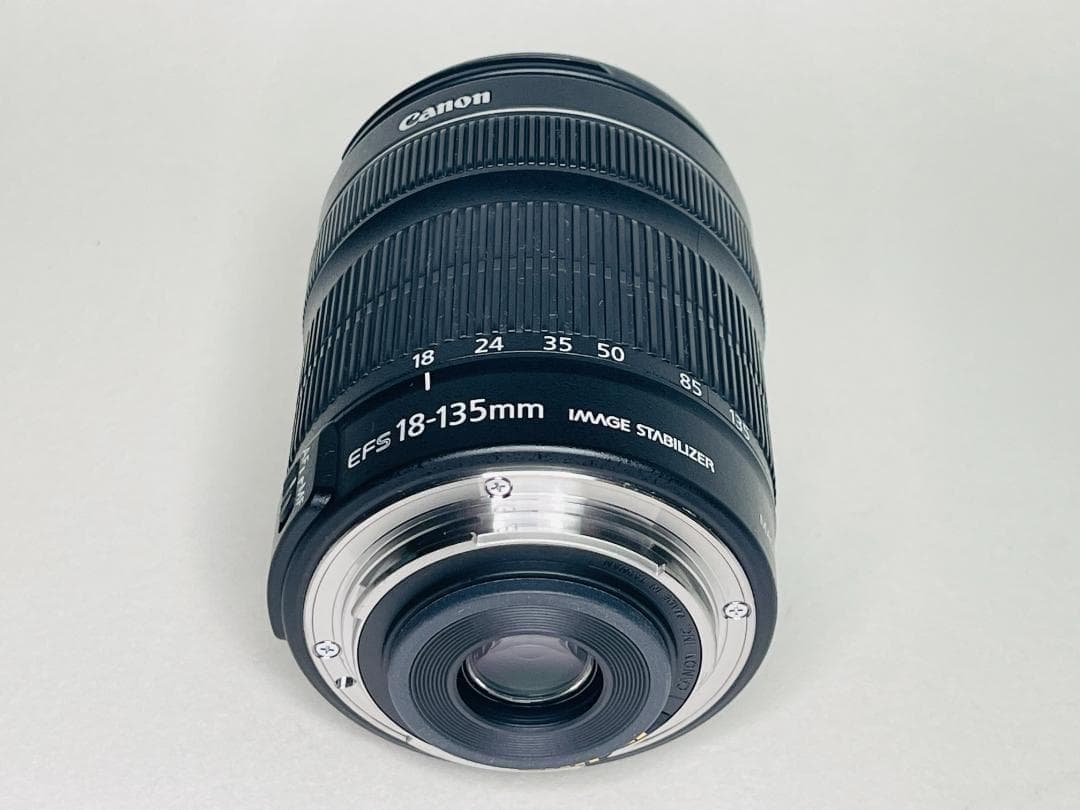 Canon キヤノン EF-S 18-135mm F3.5-5.6 IS STM