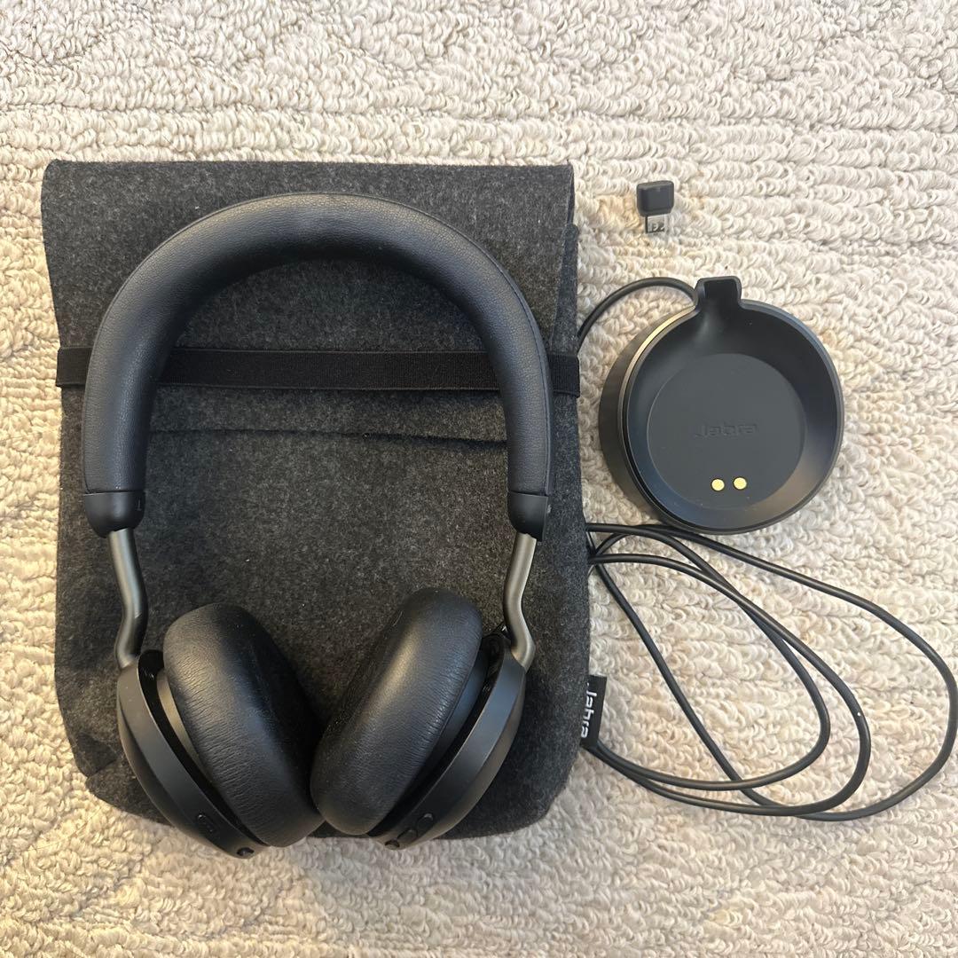 Jabra Evolve2 75 （充電スタンド•ケース付き）