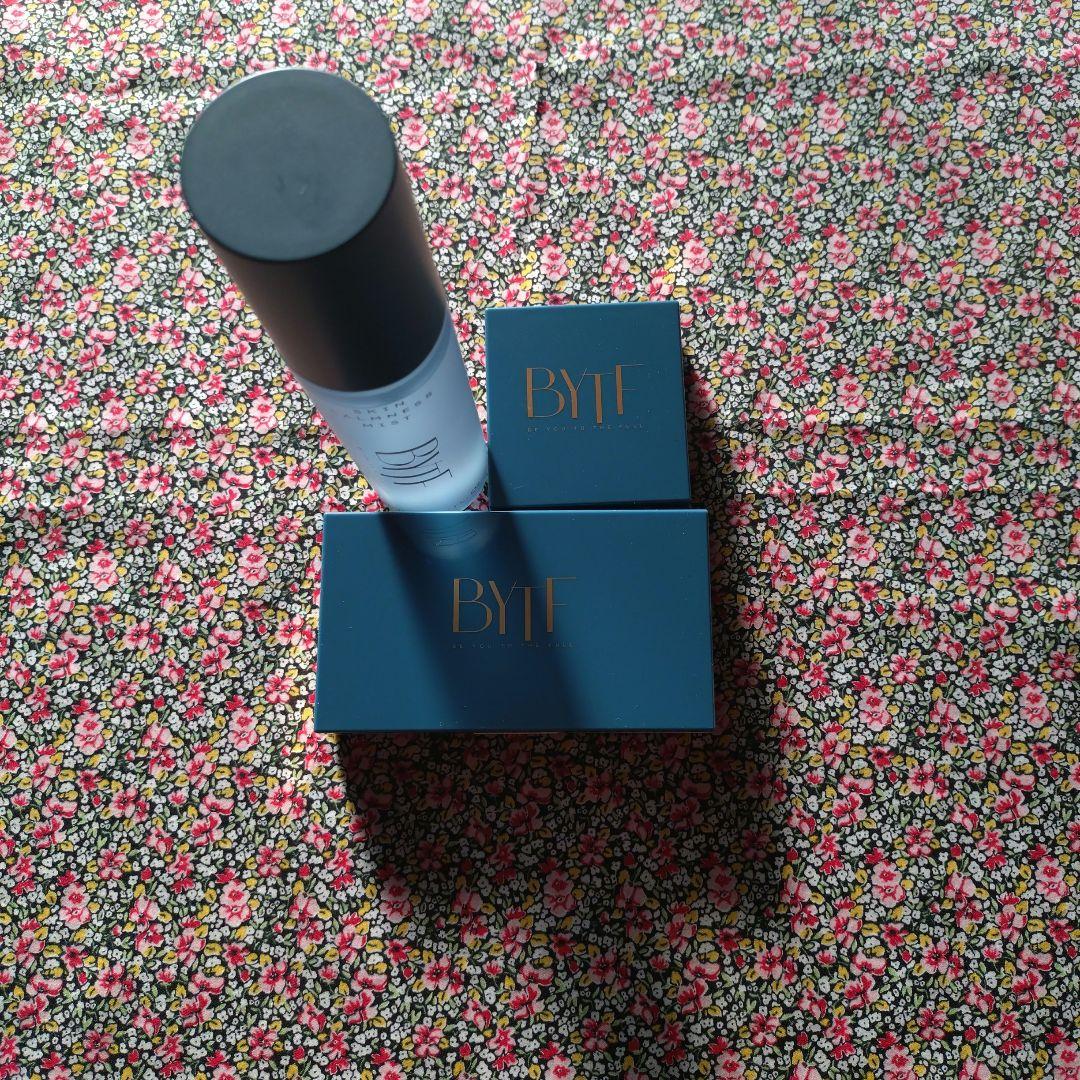 BYTF コンシーラー　フェイスパウダー　スキンカームネスミスト