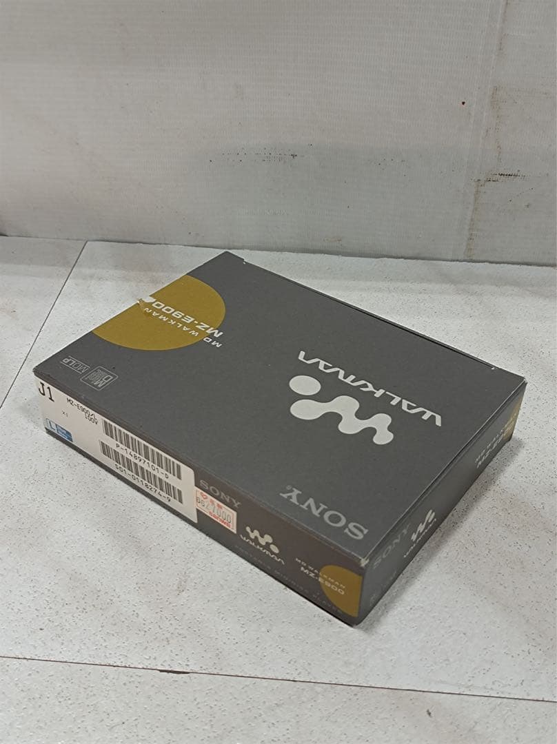 八6735【美品】SONY MDウォークマン MZ-E900