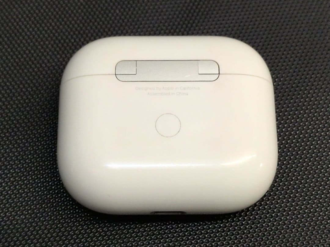 Apple AirPods第3世代 純正品 ワイヤレスイヤホン　M2655