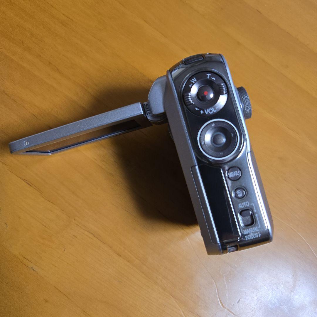 Panasonic SDR-S100 ビデオカメラ 本体 純正バッテリー·充電器