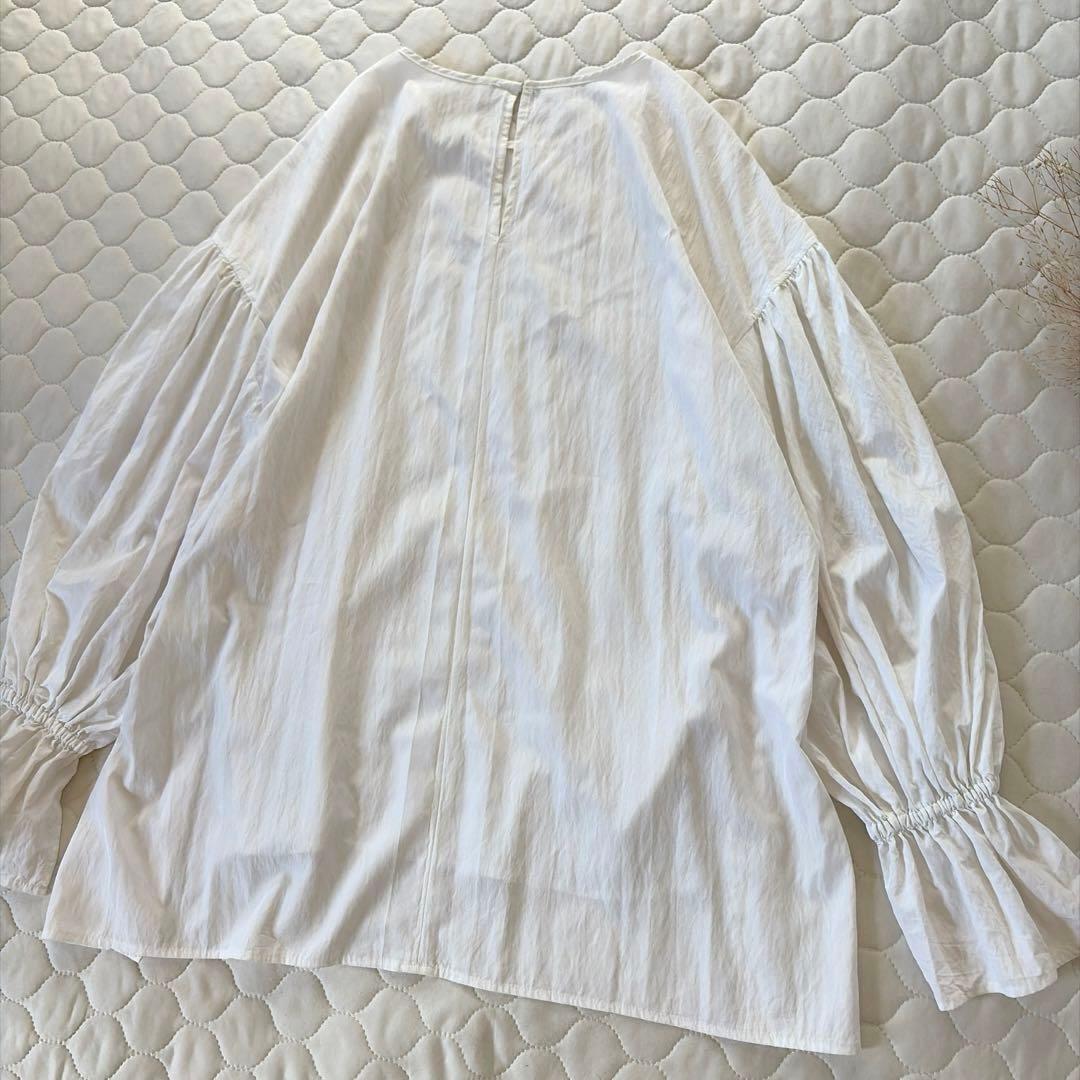 【美品】BEARDSLEY✴︎LIVETART ギャザーカフスシャツ　ホワイト