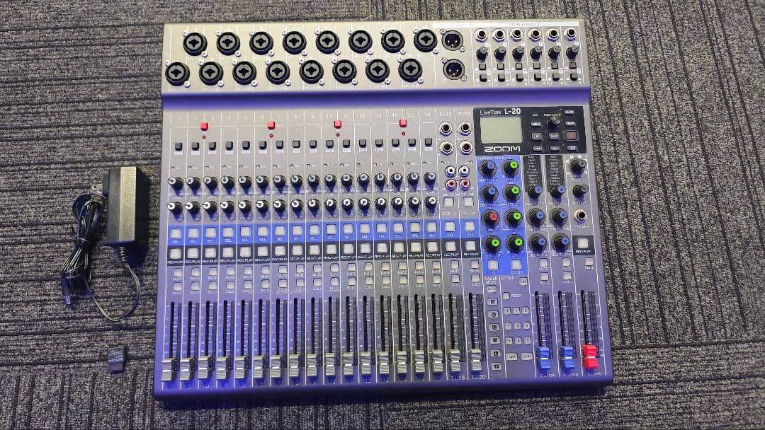 【動作確認済】ZOOM LiveTrak L-20 ＋ BTA1