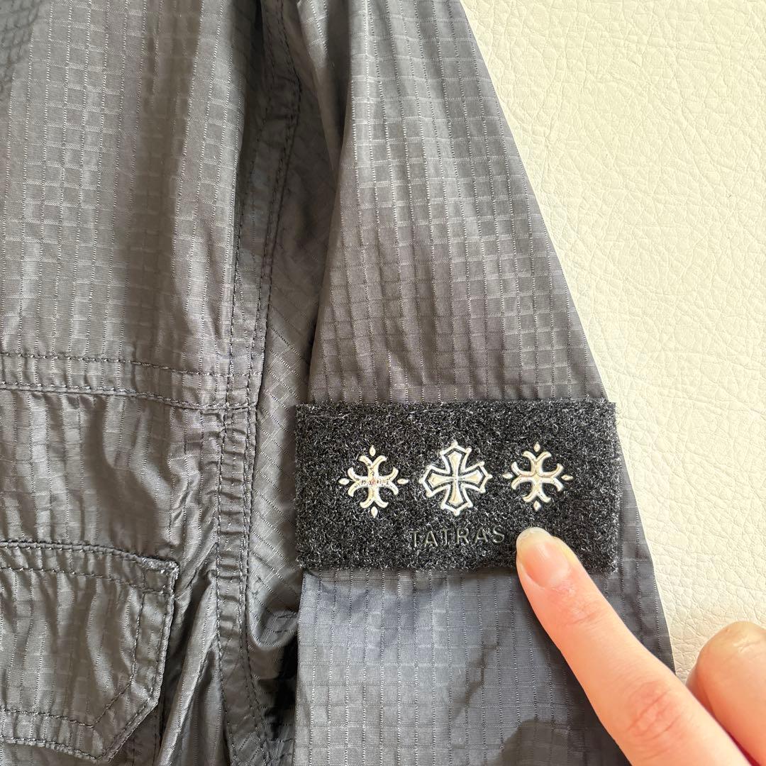 【お値下げ】TATRAS☆ナイロンジャケット☆ブラック☆メンズSサイズ