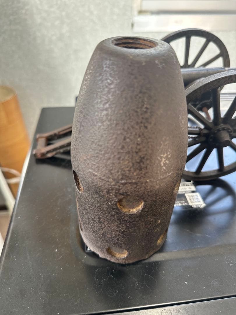 四斤山砲　榴弾　大砲　日本軍　戊辰戦争　西南戦争　明治維新　幕末　珍品