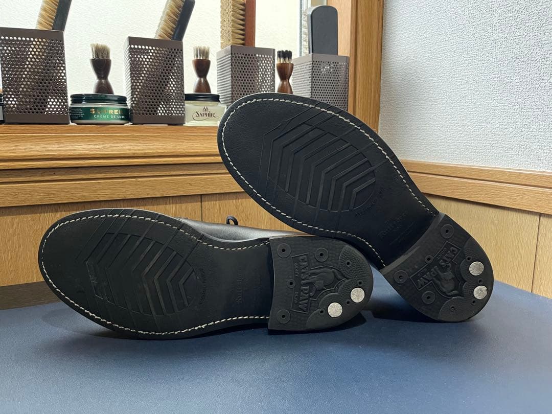 ★★★【美品】【箱付】THE RUTT SHOES MILES US9D