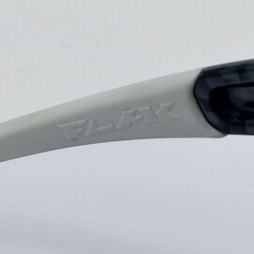 OAKLEY FLAK スポーツサングラス 偏光レンズ ケース付き
