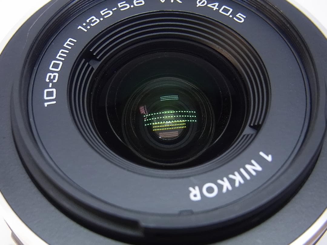 【カメラレンズ】ニコン1　Nikkor VR　10-30mm 白