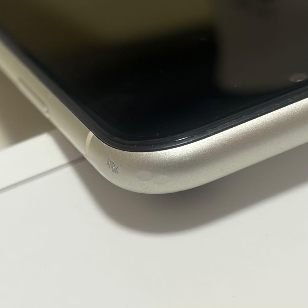 iPhone 11 ホワイト 本体 128GB