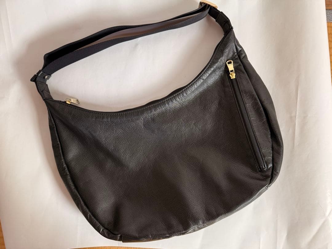 russet ソフトレザーラウンドビッグショルダーバッグ