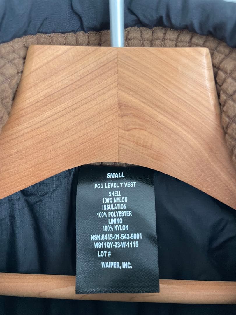 ワイパーインク　レベル7 プリマロフト ベスト S