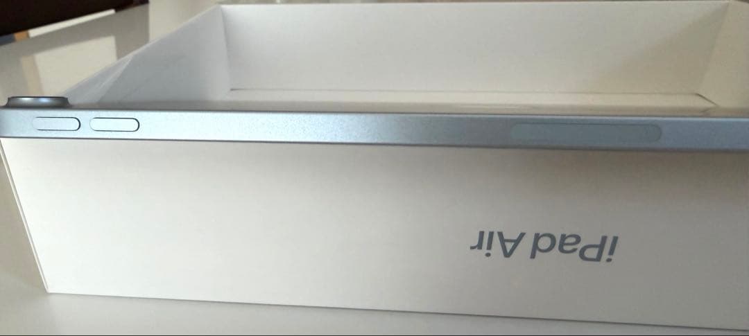 【訳あり】11インチ iPad Air M2ブルー 128GB Wi-Fiモデル