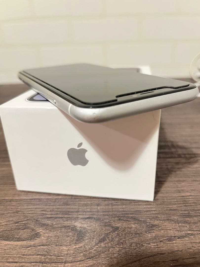 IPhone XR 128GB オフホワイト 香港版 A2108