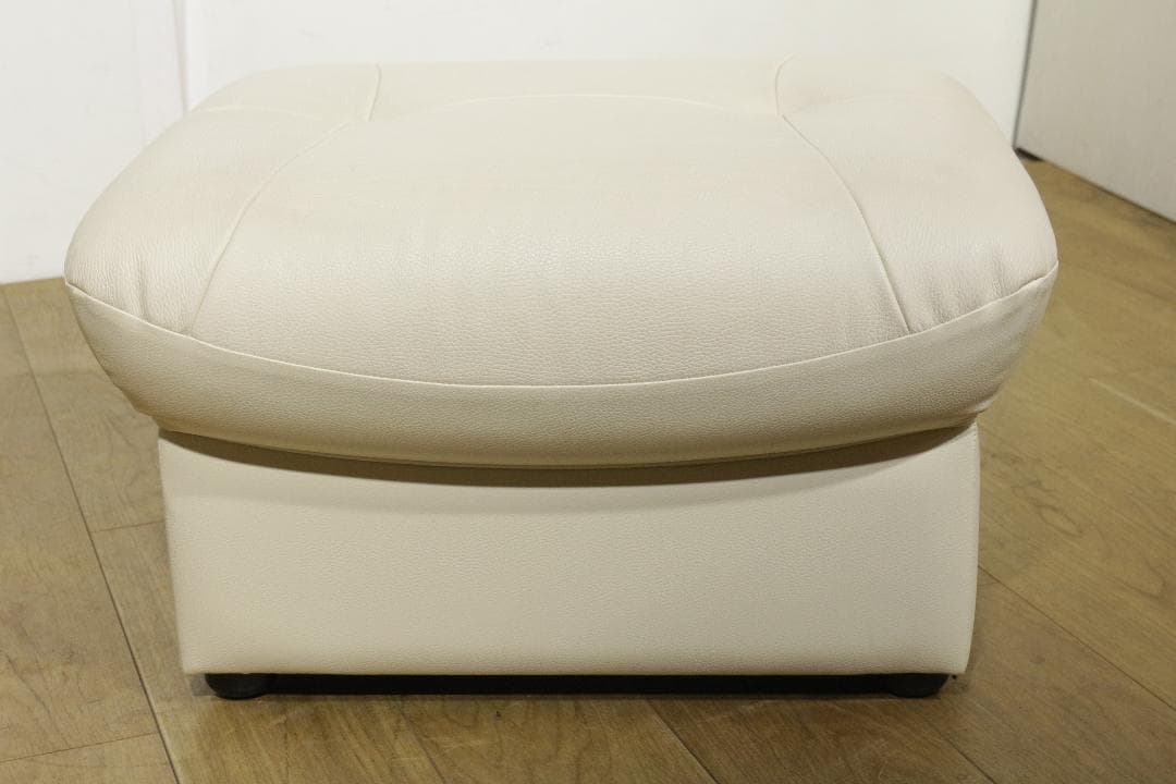 ラ*ー様 カリモク★CHITANO★オットマン★スツール★Z12126Z922★