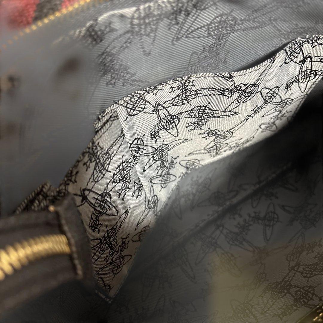 Vivienne Westwood ショルダーバッグ　オーブ　チェック柄　PVC