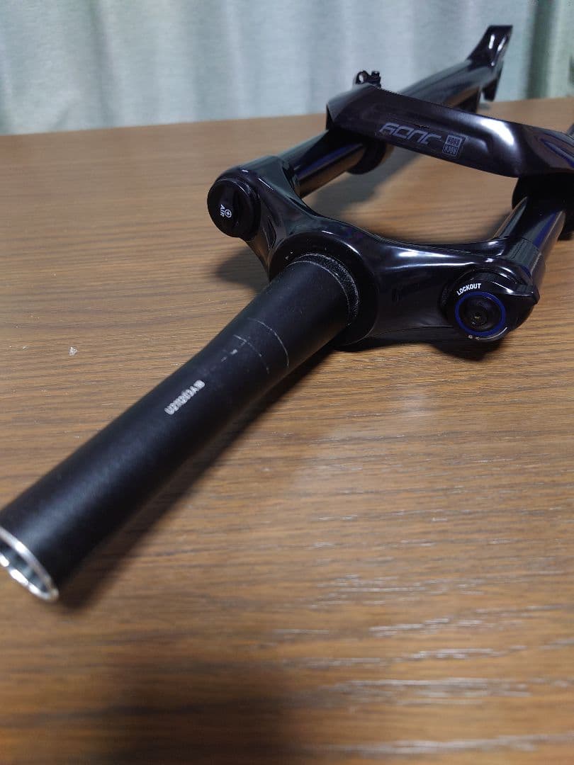 ROCKSHOX サスペンションフォーク　29er JUDY　SL
