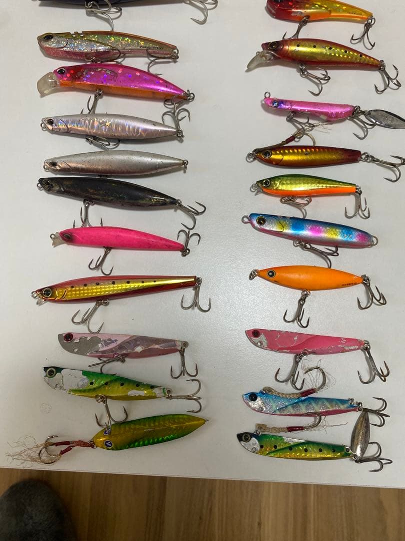 シーバスルアーまとめ売り100個以上　スピニングリールストラディック4000XG