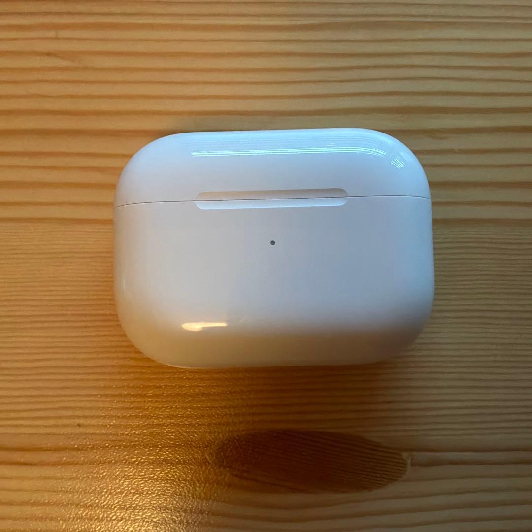 AirPodsPro２本体　第二世代　ケーブル付<Apple純正品>