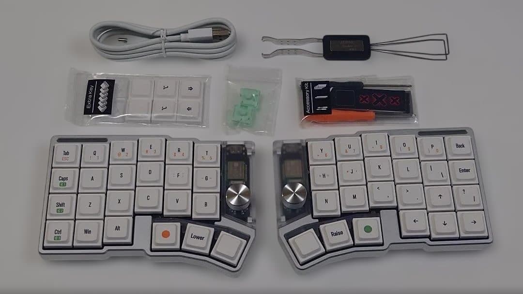 【ケース付】Cornix LP 分割無線キーボード｜VIAL対応｜技適｜シルバー