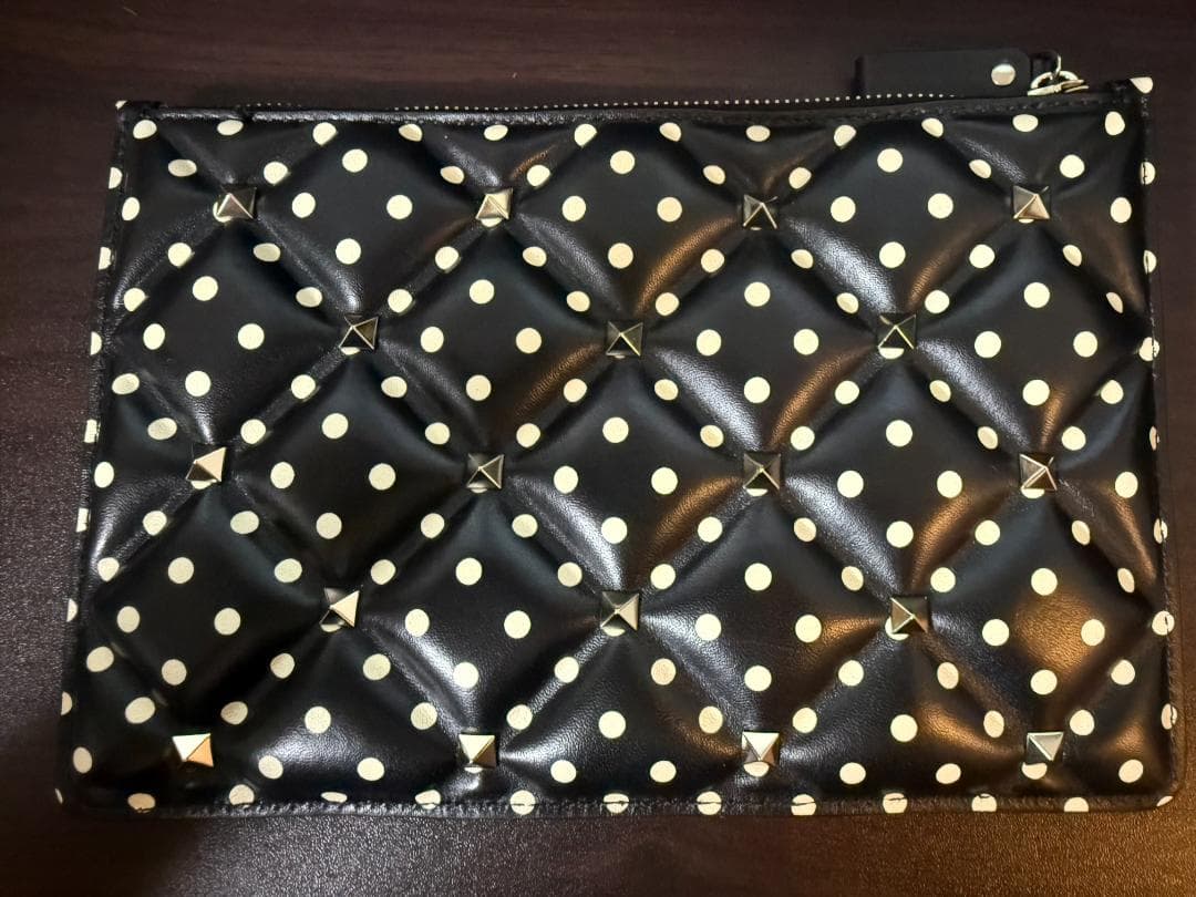 VALENTINO GARAVANI クラッチバッグ スタッズ