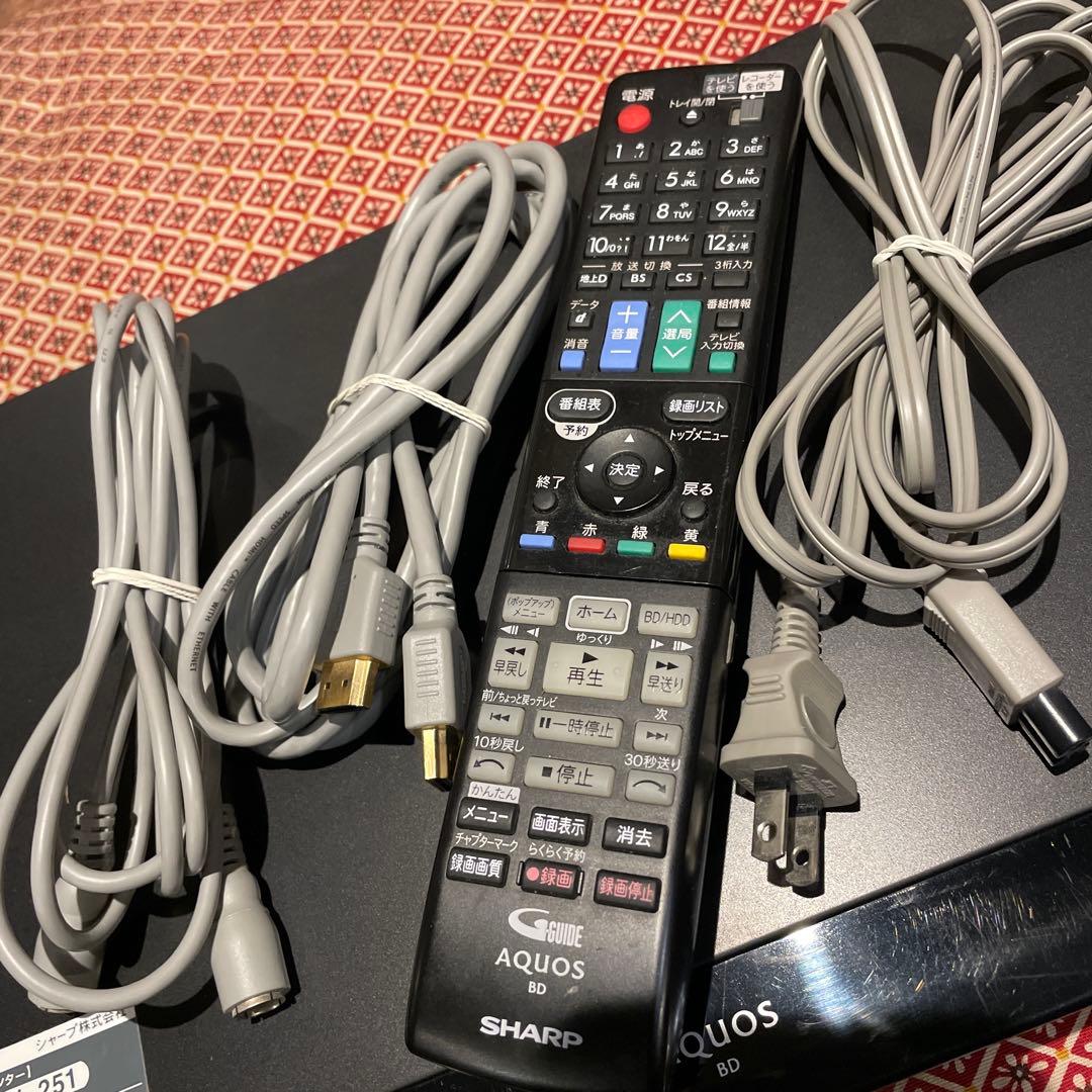 シャープBD−W1300 感動品！　なまこです！！！