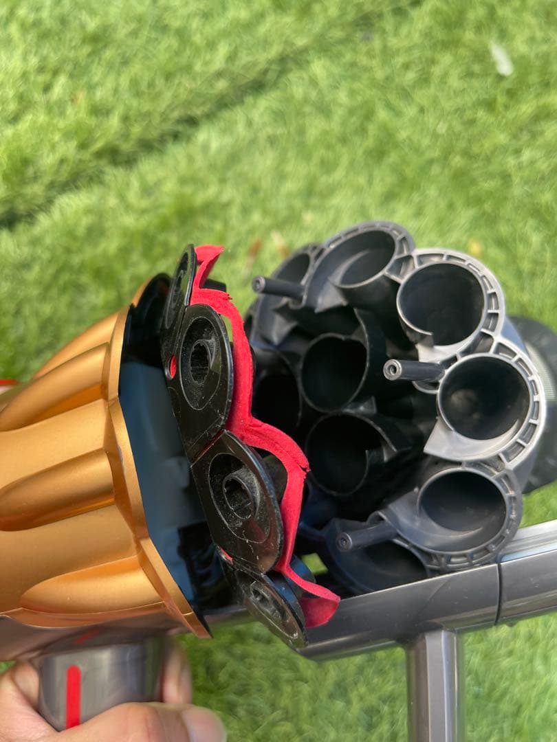 Dyson v12 sv30 detect slim 掃除機