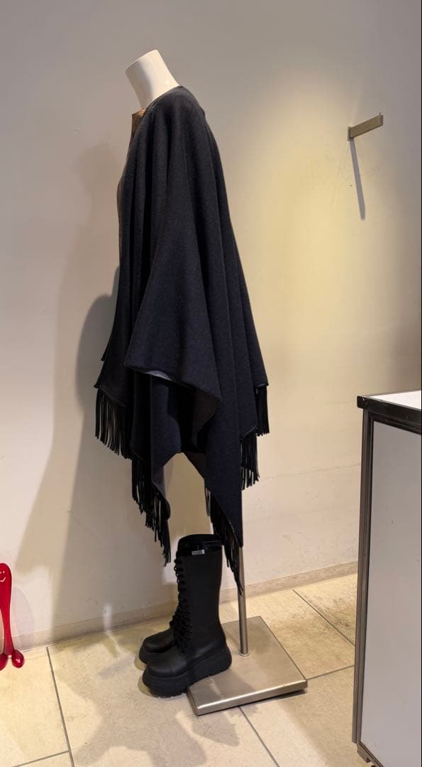 SEMICOUTURE フリンジ付きポンチョケープコート ほぼ未使用
