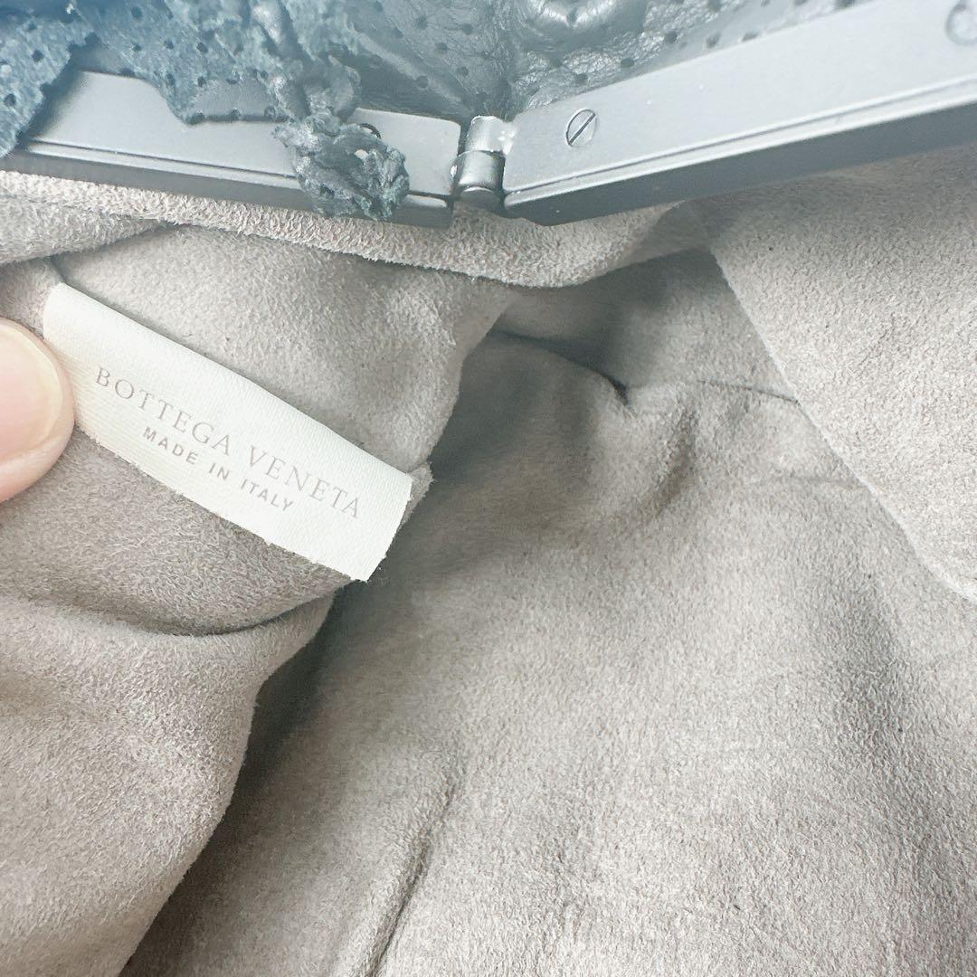 美品　使用感少　ボッテガヴェネタ　パンチング　イントレチャート　クラッチバッグ