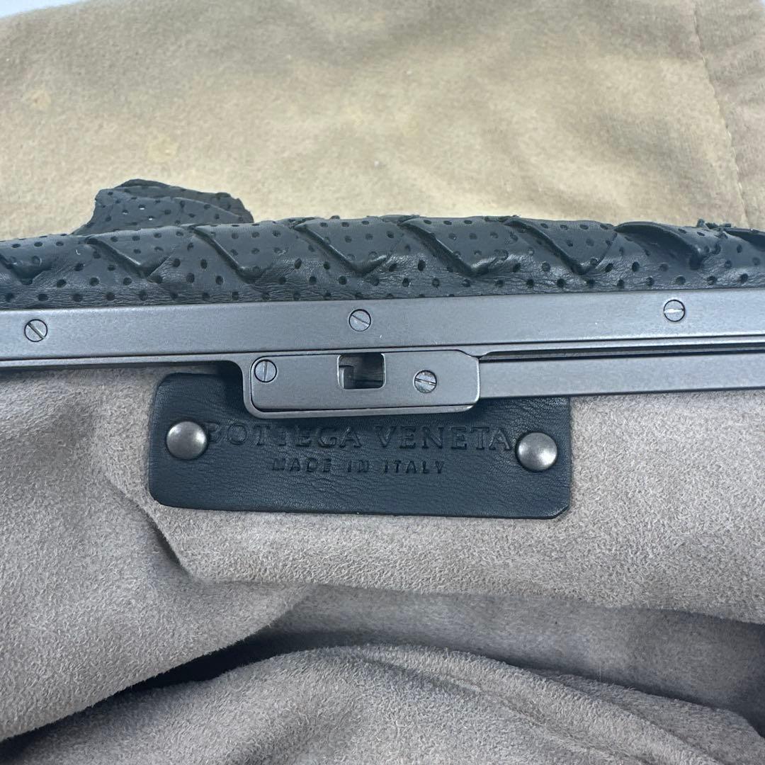 美品　使用感少　ボッテガヴェネタ　パンチング　イントレチャート　クラッチバッグ