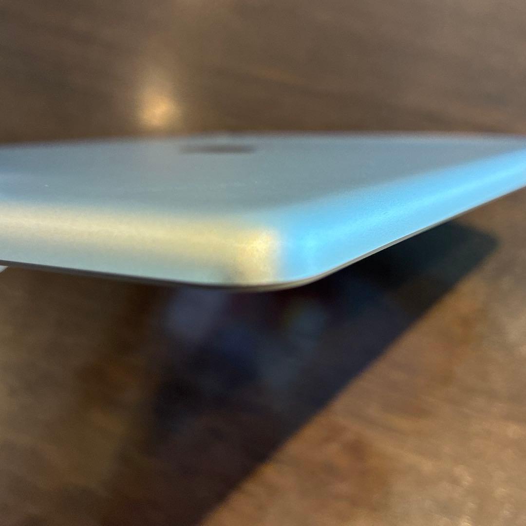 Apple iPad 第７世代 32GB シルバー SIMフリー