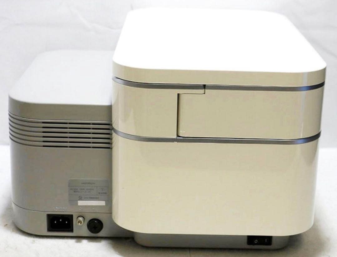 サキナ saguna 美顔器 LEDミラー付き 約４０万した美顔器がなんと、、、