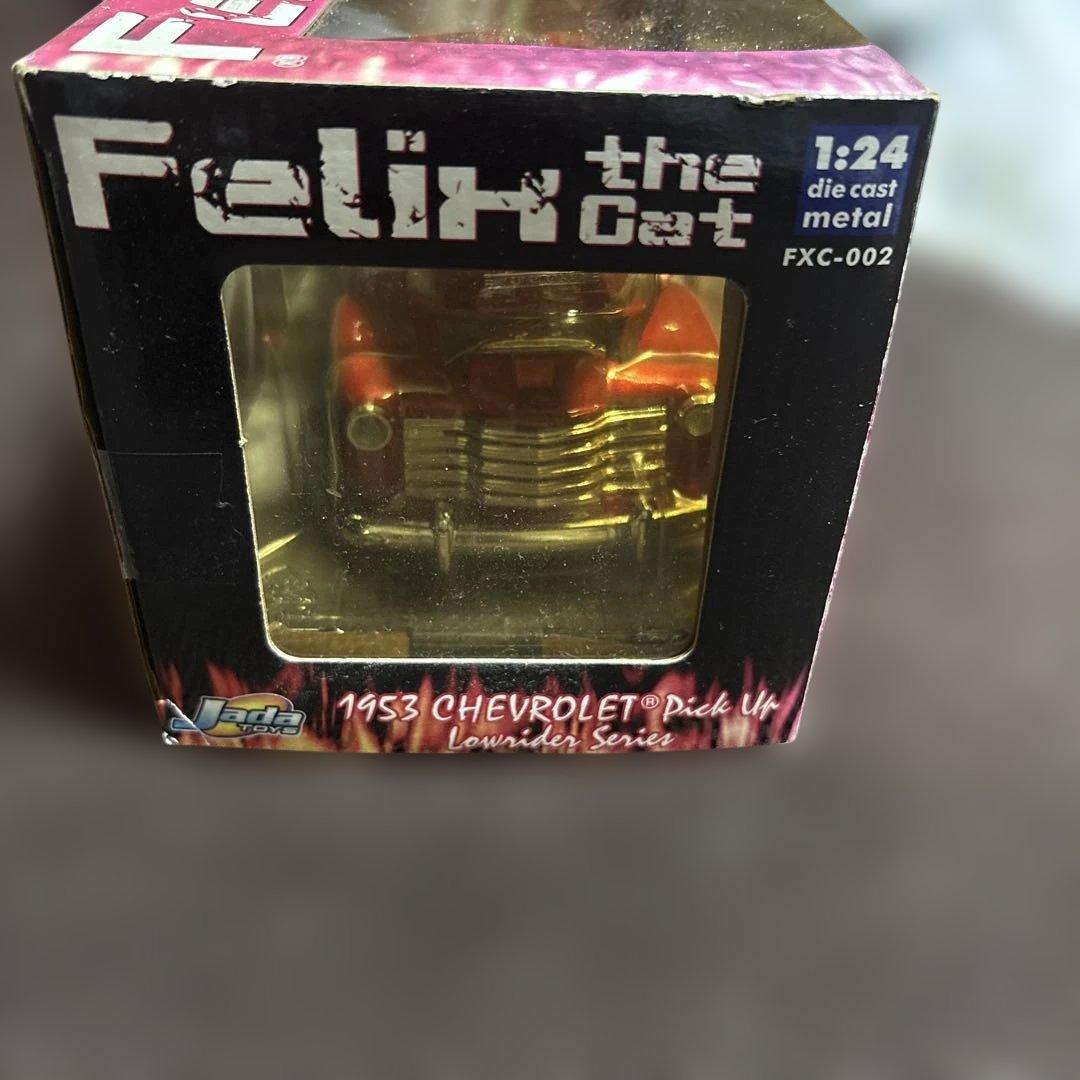 Jadatoys CHEVROLET Pick Up ローライダー