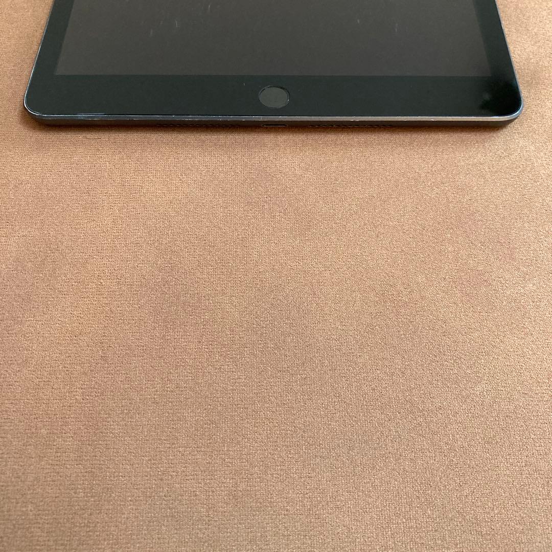 3408【早い者勝ち】iPad7 第7世代 32GB WIFIモデル☆